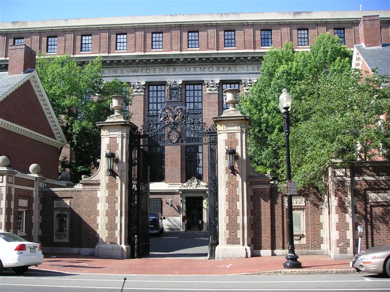 Buildings around Harvard